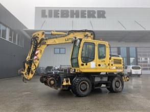 Liebherr A 900