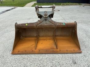 Liebherr Grabenräumlöffel schwenkbar 2.000mm