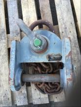 Liebherr Magnetschäkel mit Aufhängung für 16T