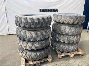 8x Räder Mitas 10.00-20 mit 10-Loch Felgen