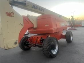 2015 JLG 800AJ Articulated Boom
