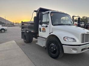 2020 Freightliner M2106