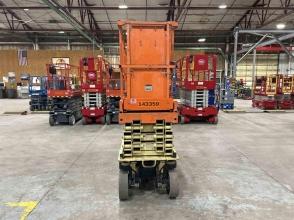 2015 JLG 2632ES