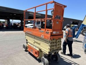 2015 JLG 2632ES