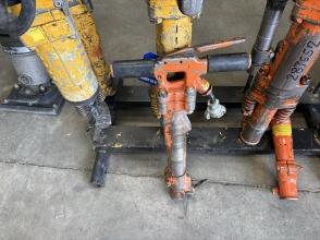 2021 APT M117 30LB T