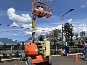 2018 JLG 450AJ