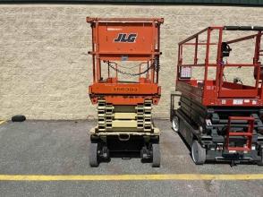 2017 JLG 3246ES