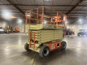 2015 JLG M4069LE
