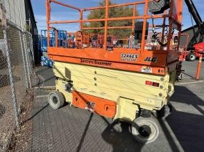 2015 JLG 3246ES